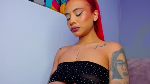 M A R I A N E online show from January 16, 8:43 am