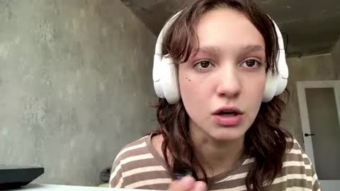 Jenny online show from July 25, 10:44 am