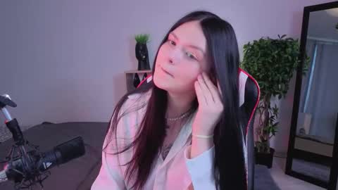 Maria online show from February 14, 2:52 pm