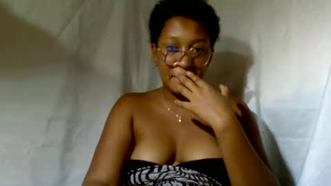 marie644785 online show from March 26, 4:09 pm