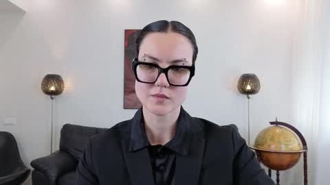 Marie Fitch online show from May 21, 4:10 am