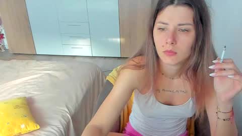 Marie   online show from April 14, 5:40 am