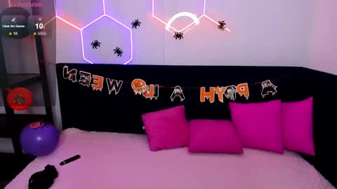 Mary 3 online show from October 29, 2:16 am