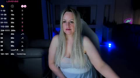 mariemlui online show from May 12, 4:13 pm