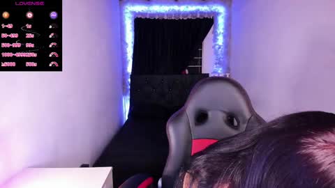 Mariana Hasper online show from December 13, 11:06 pm