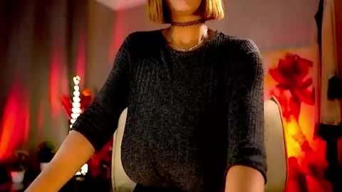 Nikita - Scroll down and read my bio please. New Pictures in Bio online show from March 4, 7:04 am