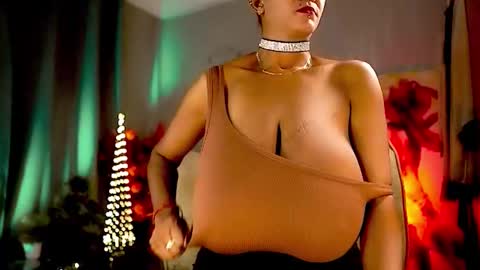 Nikita - Scroll down and read my bio please. New Pictures in Bio online show from December 18, 7:35 am