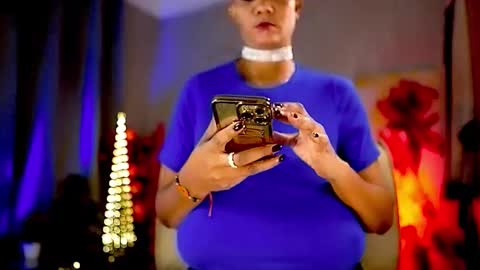 Nikita - Scroll down and read my bio please. New Pictures in Bio online show from December 16, 7:25 am