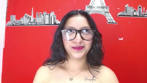Snapshot of mariilulp303av chatting on October 21, 5:00 am Marilu online show from October 21, 5:00 am