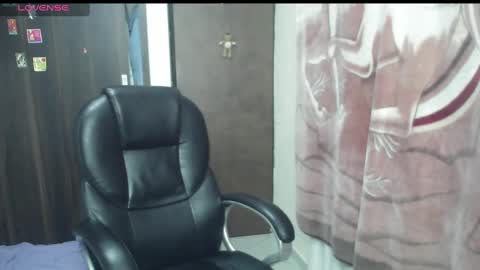 Snapshot of maritsa_millerr chatting on January 31, 10:42 am maritsa online show from January 31, 10:42 am