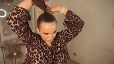Snapshot of marlenegadley chatting on October 12, 7:16 pm Kira online show from October 12, 7:16 pm