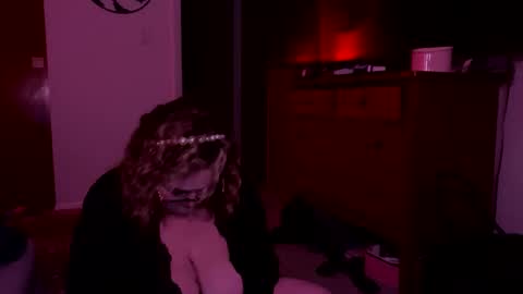 maroon_moon online show from February 18, 2:59 am