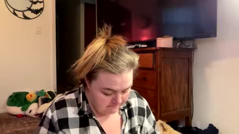 maroon_moon online show from February 15, 8:34 pm