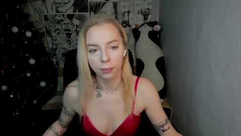 Martha Cameron online show from December 17, 8:10 pm