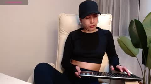 marthina thompson online show from July 7, 12:08 pm