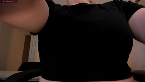 Martinna Bonnet online show from February 13, 11:06 am