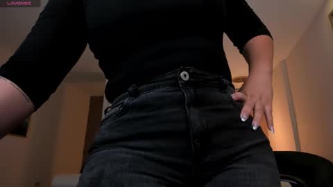 Martinna Bonnet online show from February 11, 10:36 am