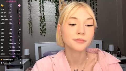 Lisa online show from February 23, 8:25 am