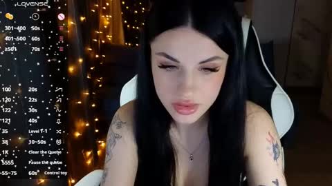 Snapshot of mary___moore chatting on January 24, 1:13 am Maria online show from January 24, 1:13 am
