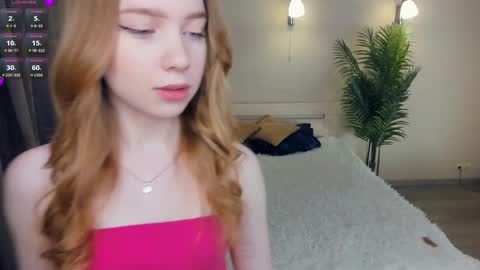 Snapshot of mary_hope_u chatting on February 24, 7:42 am Mary online show from February 24, 7:42 am