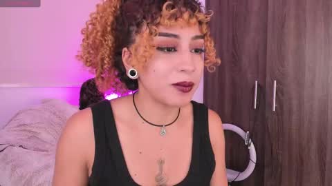 Mary Jane  online show from September 24, 10:42 pm