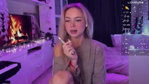 Mary online show from November 23, 6:38 am