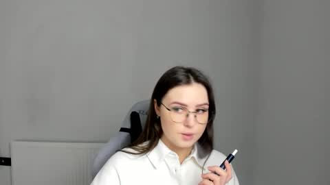 Alice online show from April 30, 6:40 am