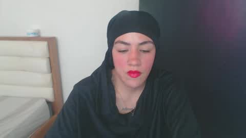 Snapshot of maryam_arabicmilk chatting on February 13, 2:31 pm maryam_arabicmilk online show from February 13, 2:31 pm