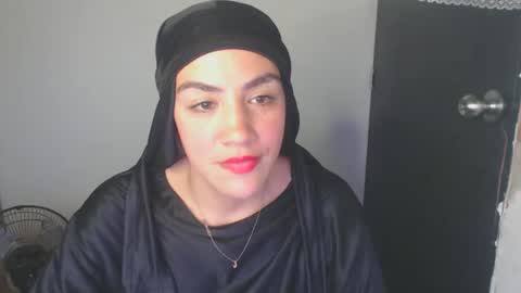 Snapshot of maryam_arabicmilk chatting on December 7, 2:09 am maryam_arabicmilk online show from December 7, 2:09 am