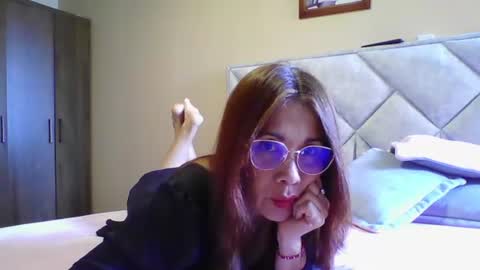 Engracia online show from June 15, 4:51 pm