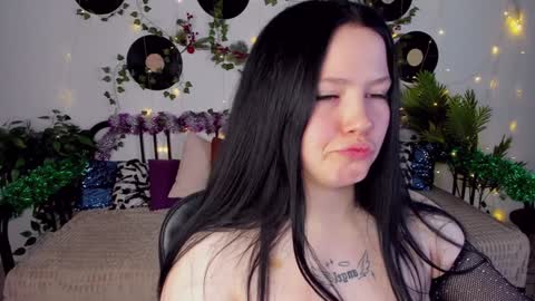 Hello Ill be waiting for you Tue Wed Thu Fri 3am-10am Sun 3am-5pm GMT online show from January 3, 10:09 am