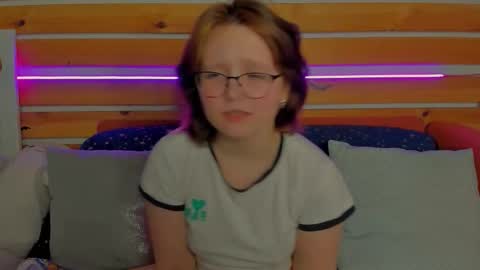 marybryantt online show from February 15, 2:47 am