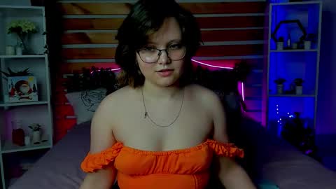 marybryantt online show from December 20, 8:51 am