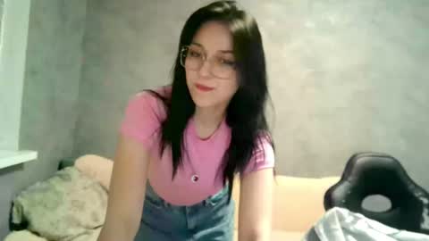 Stephie online show from November 28, 8:23 pm