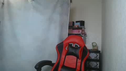maryh0tlove online show from May 9, 4:53 pm