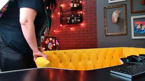 Mary online show from March 12, 7:00 am