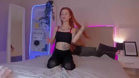 MaryJanessss online show from December 17, 2:33 pm