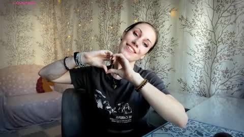 Mary Lou online show from September 18, 8:35 am