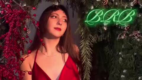 Mary Miller online show from December 20, 1:04 pm