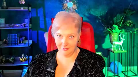 marymogan online show from November 25, 5:20 am