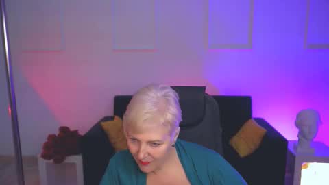 marymogan online show from September 12, 9:18 am