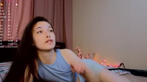 Hi Im Olivia Im new here3 online show from May 31, 3:34 am