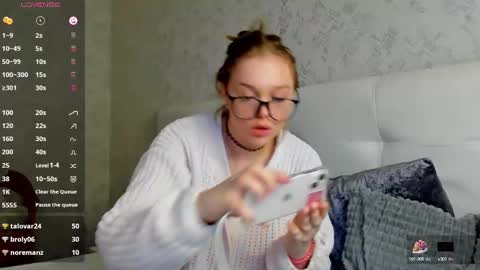 Mary online show from March 1, 1:11 am