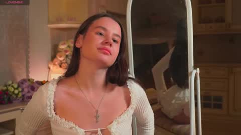 I am Mary   Its my first day here online show from September 10, 4:40 pm