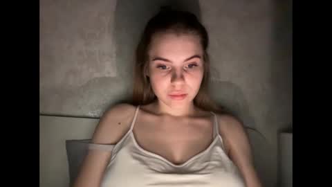 MaryYourr online show from December 21, 10:24 pm