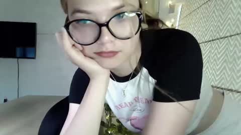 Nessa online show from June 21, 3:05 pm