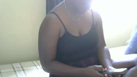 Cate online show from April 1, 10:49 am