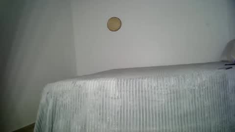 masked_shy_girl online show from May 10, 3:03 pm