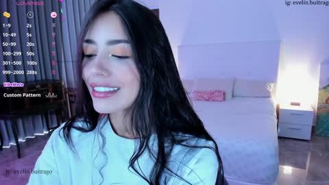 Snapshot of massivecockfuckbunny chatting on December 29, 2:31 pm Eve Independent model online show from December 29, 2:31 pm