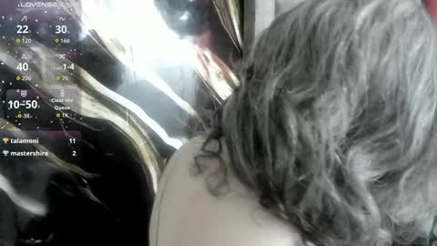 Snapshot of mature_gold chatting on October 18, 12:52 pm mature_gold online show from October 18, 12:52 pm